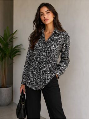 NWT $80 Bar III Black & cream' Button-Front Top